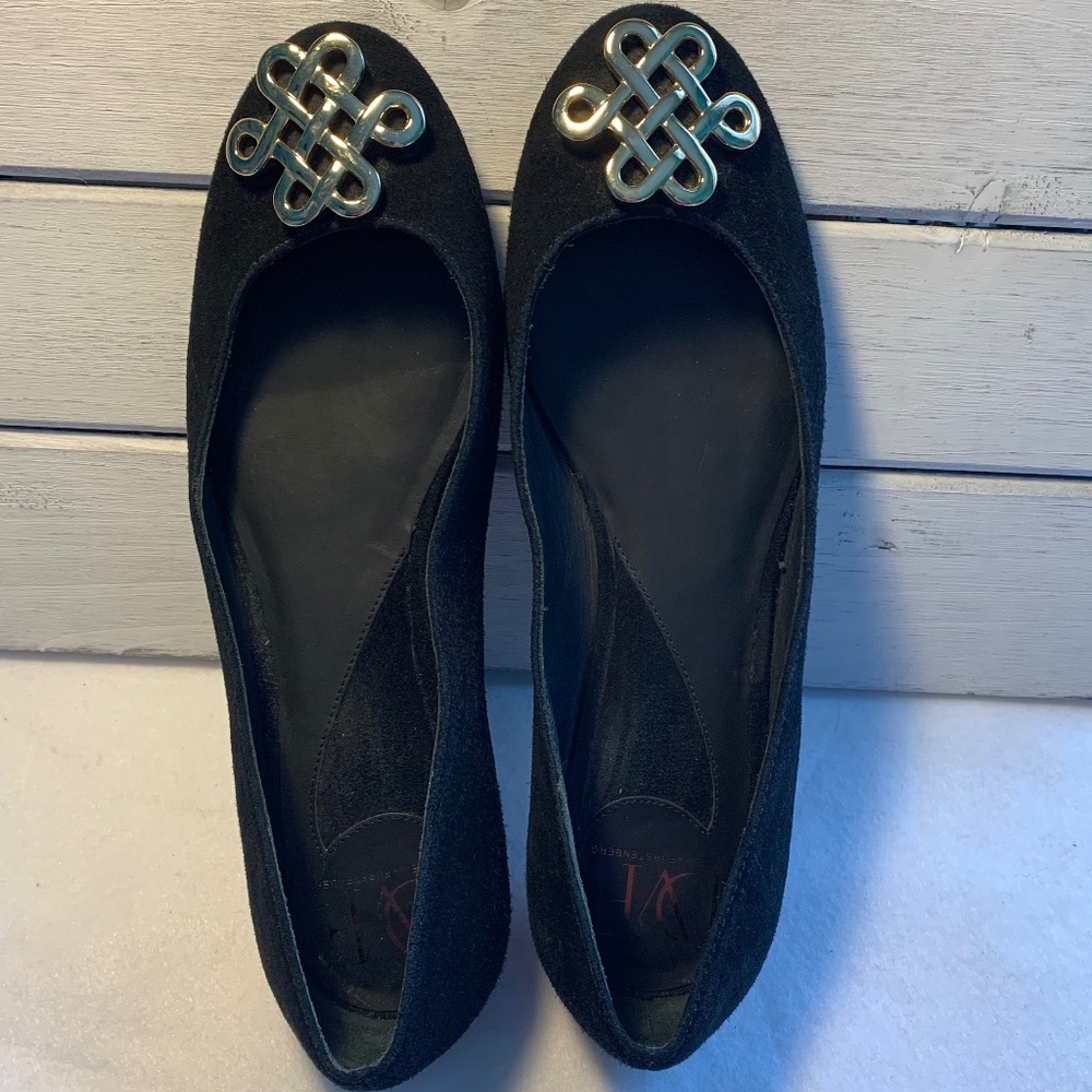 Diane von Furstenberg Suede Ballet Flats – Black with Gold Logo Size 7.5